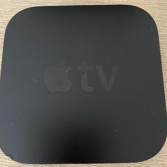 AppleTV - 3rd Generation - Picture 2 of 7